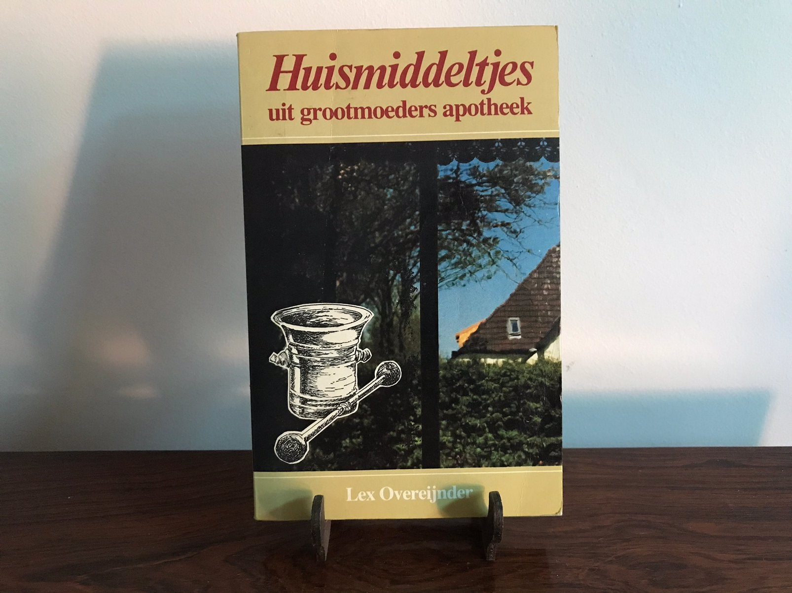 Huismiddeltjes uit grootmoeders apotheek Lex Overeijnder, Boeken, Ophalen of Verzenden, Gelezen, Kruiden en Alternatief