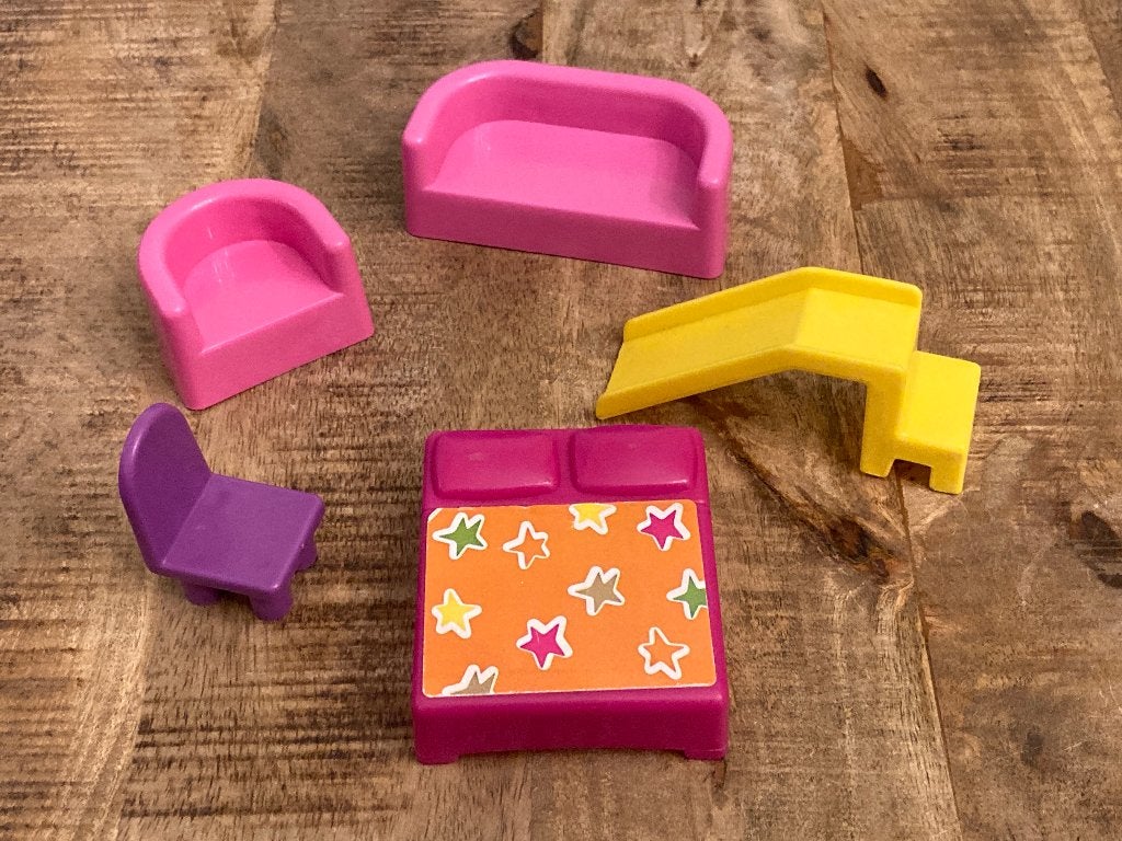 Set van kunststof meubeltjes, Kinderen en Baby's, Ophalen of Verzenden, Gebruikt, Accessoires