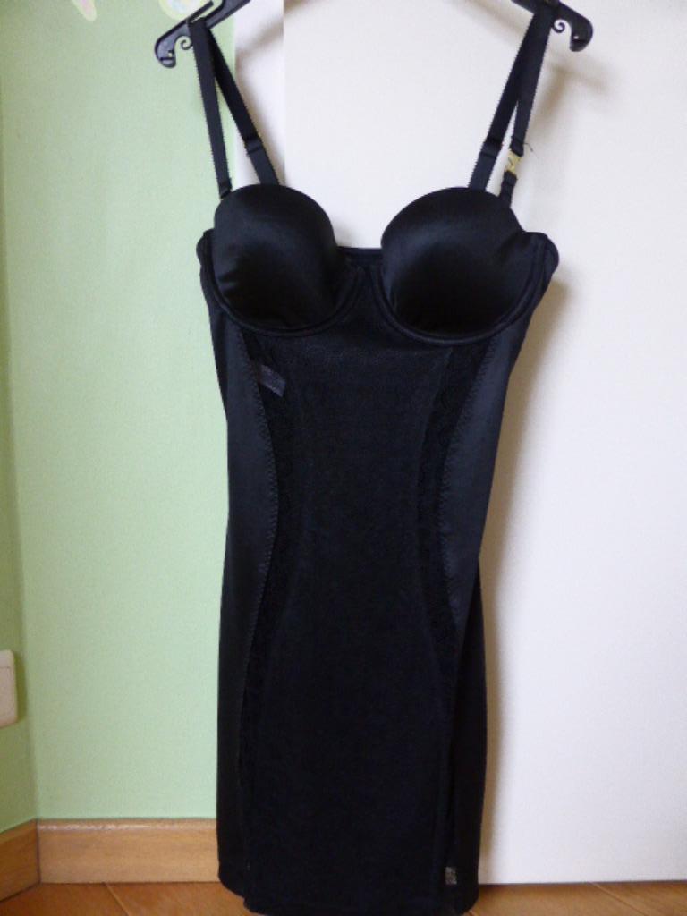 Jolie combinette/sous-robe noire dentelle Madame Supertrash, Enlèvement ou Envoi, Noir, Body ou Corset