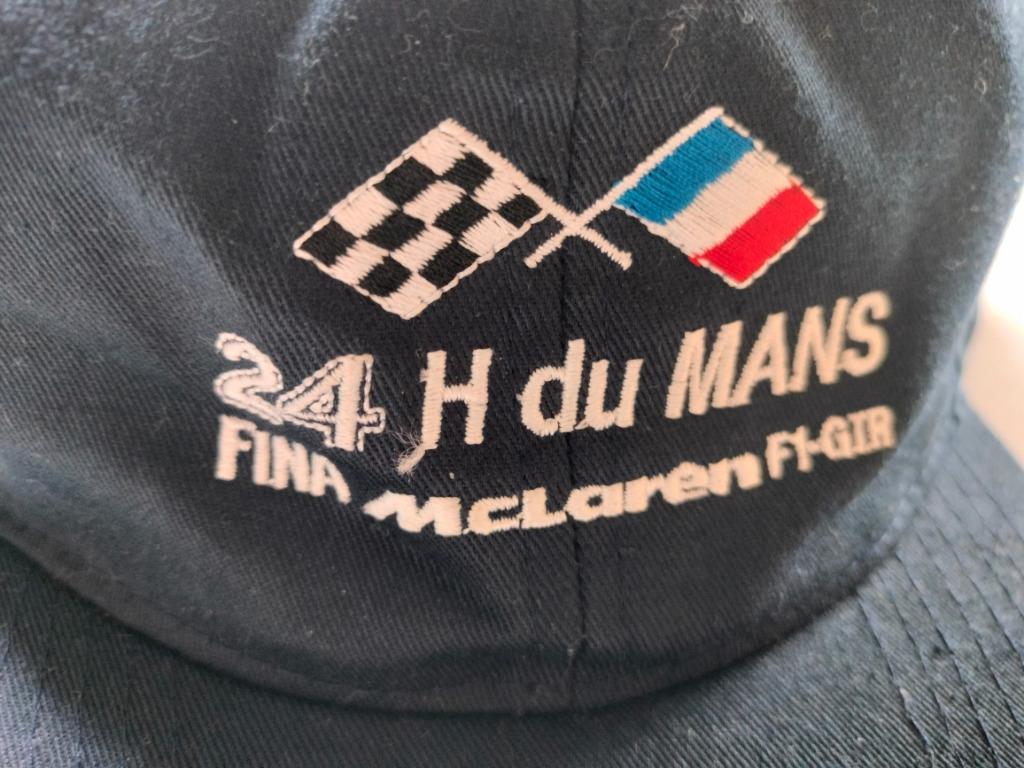 🏁 🏎️ Iconische pet - McLaren F1 GTR - Fina Le Mans, Verzamelen, Ophalen of Verzenden, Zo goed als nieuw, Pet of Muts