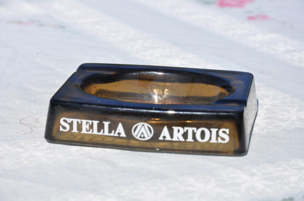 cendrier stella artois verre brun, Collections, Enlèvement ou Envoi, Comme neuf, Autres types, Stella Artois