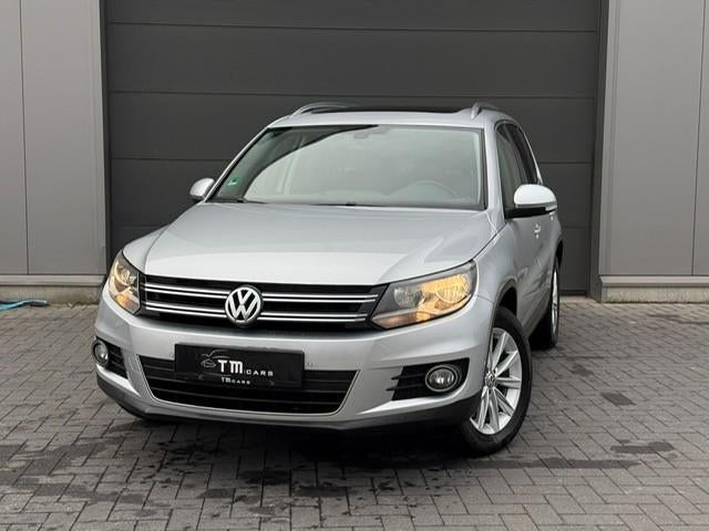 VW Tiguan pano dak benzine automaat, Autos, Volkswagen, Argent ou Gris, Achat, Entreprise, Entretenue par le concessionnaire