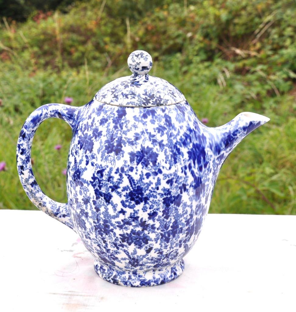 cafetière en faience de nimy petite fleur bleu, Antiquités & Art, Enlèvement ou Envoi