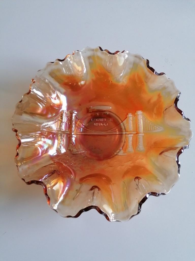 Brooklyn bridge carnival glass schaal 21cm, Ophalen of Verzenden