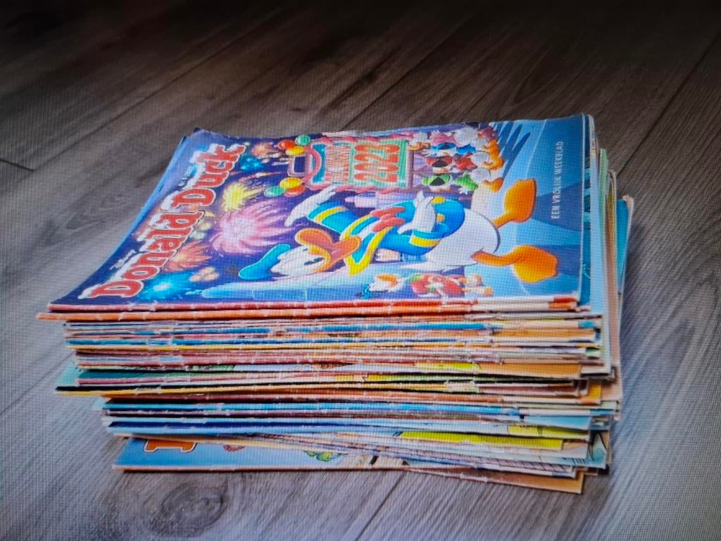 Groot pakket donald duck weekblad jaargang 2023, Ophalen, Gelezen