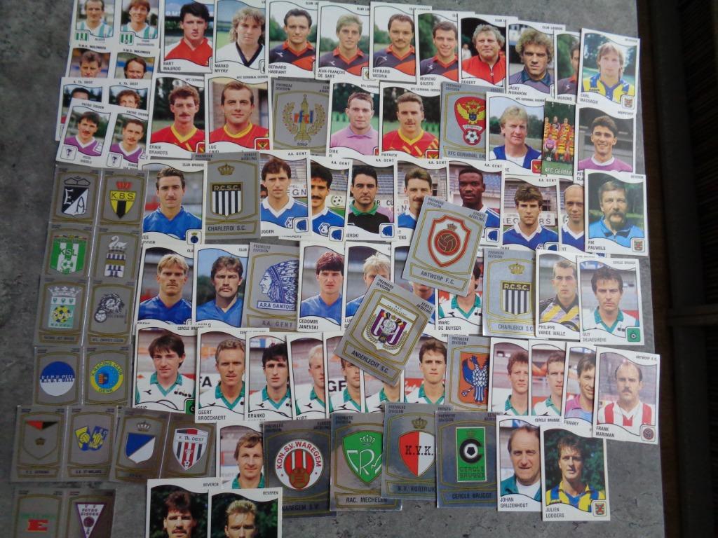 AUTOCOLLANTS PANINI FOOTBALL 90 PHOTOS ET BADGES, 73X, Envoi
