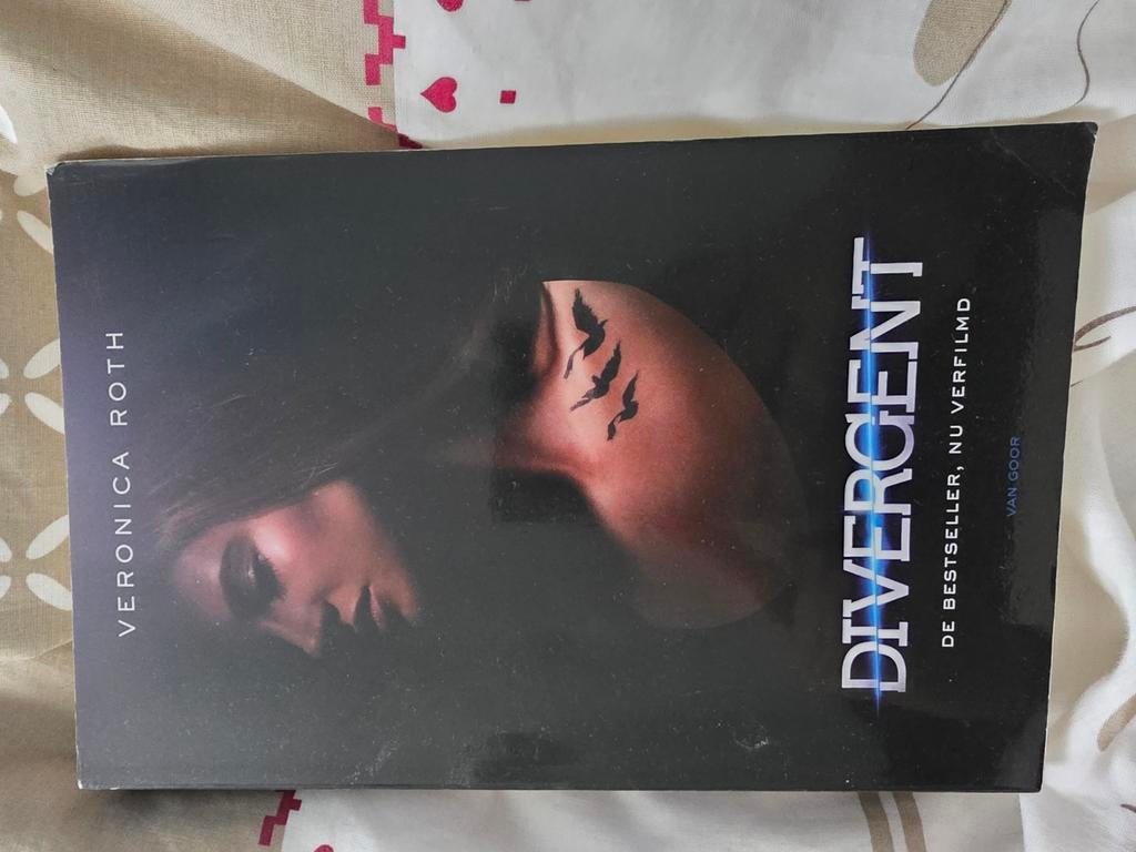 Veronica Roth - Divergent, Ophalen of Verzenden, Zo goed als nieuw, Veronica Roth