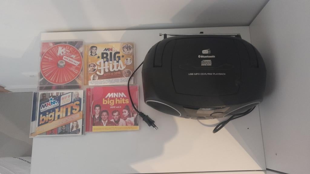 CD speler met Bluetooth, Ophalen, Zo goed als nieuw