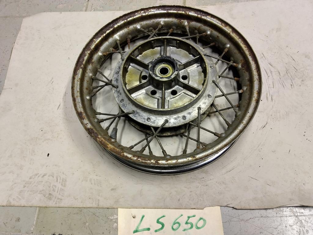 suzuki savage 650 ls 650 achterwiel velg met veel roest, Motos, Enlèvement ou Envoi, Utilisé