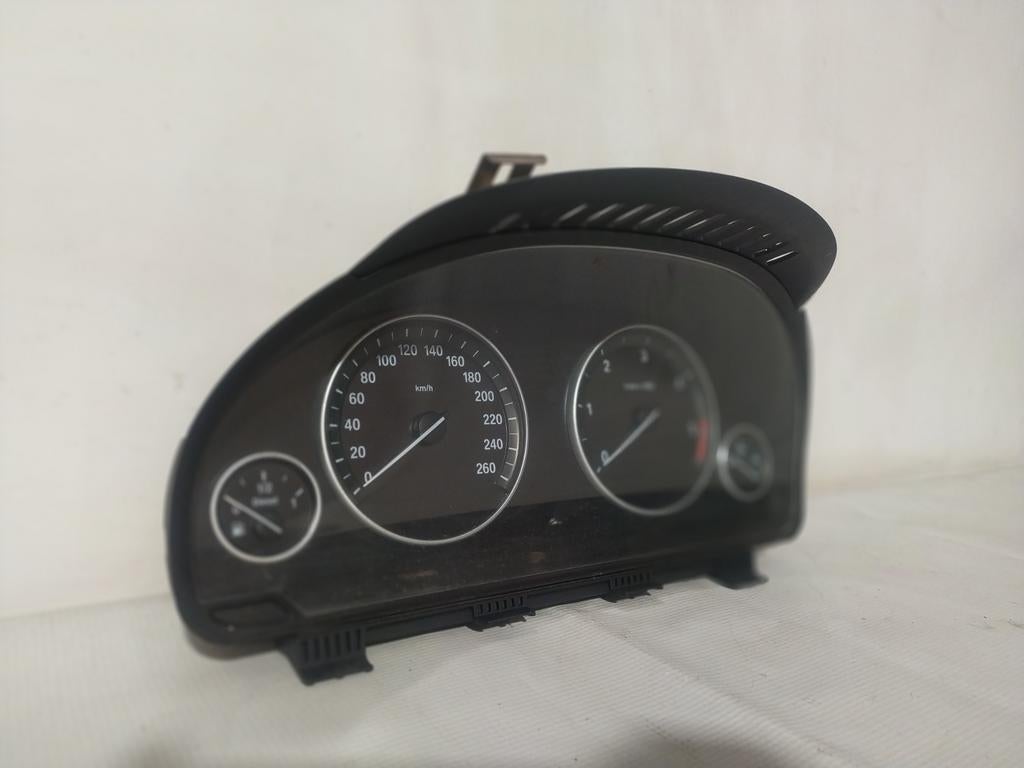 BMW F10 925558901 snelheidsmeter op het dashboard, Ophalen, Gebruikt, BMW