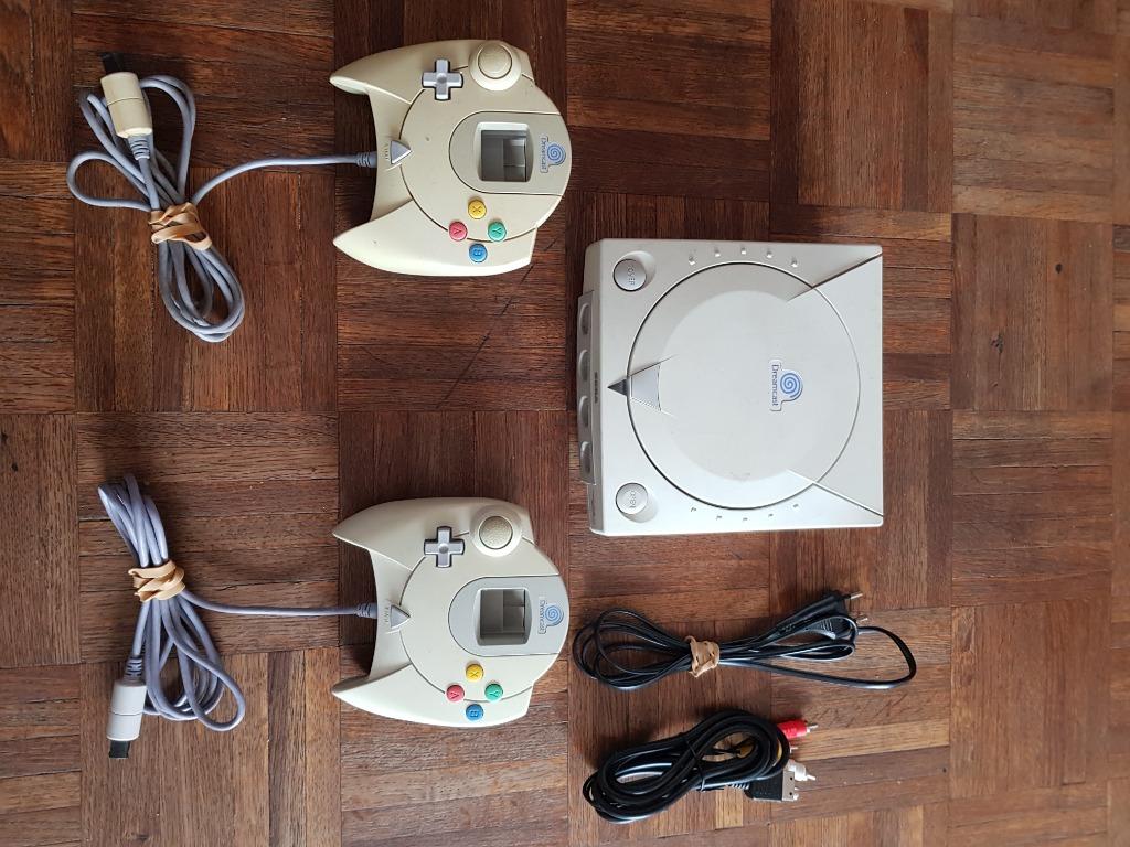 Console Sega Dreamcast HS, Enlèvement, Utilisé, Avec 2 manettes, Saturn ou Dreamcast
