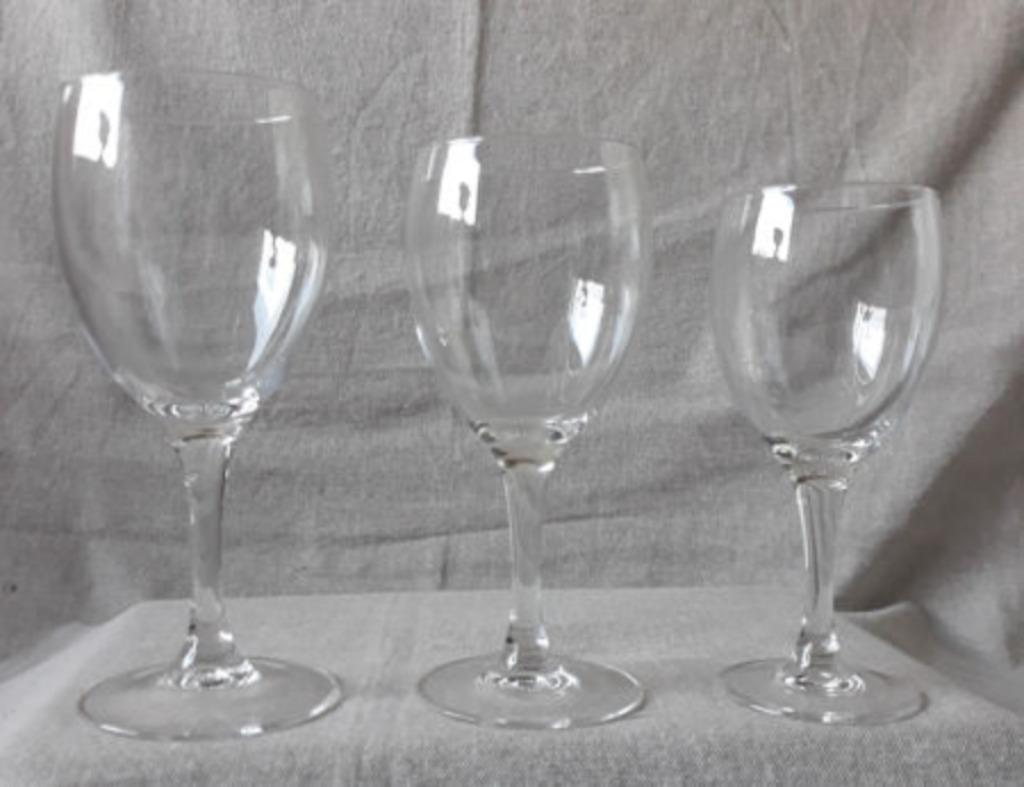 wijn glazen, Ophalen, Waterglas