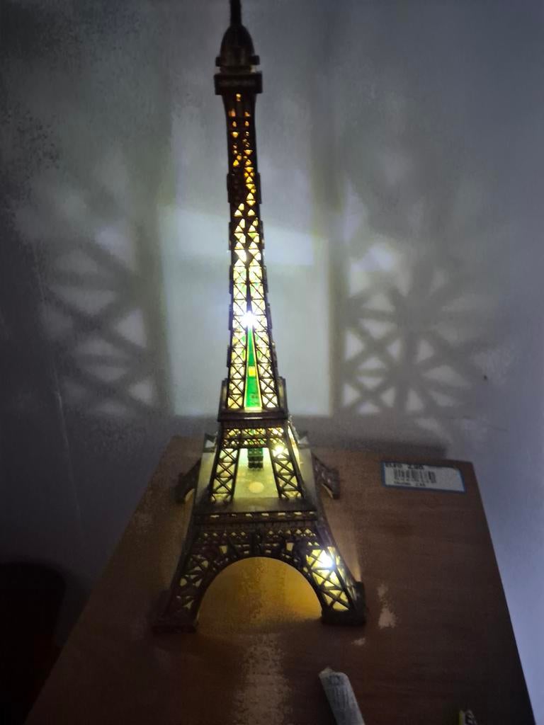 Eiffeltoren met licht, Antiek en Kunst, Verzenden