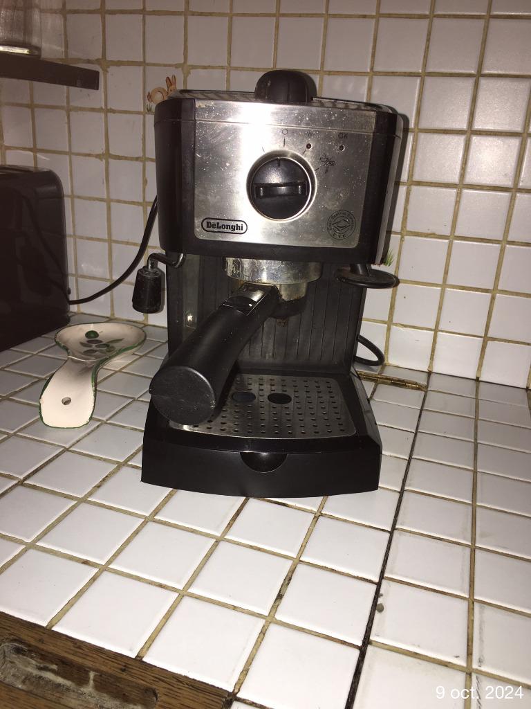 machine à café DeLonghi, Ophalen, Espresso apparaat, Gemalen koffie, Zo goed als nieuw