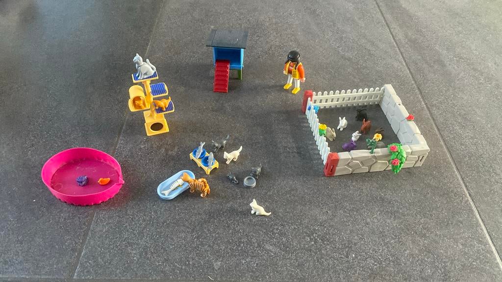 PLAYMOBIL katten en konijnenverblijf, Kinderen en Baby's, Ophalen of Verzenden, Zo goed als nieuw
