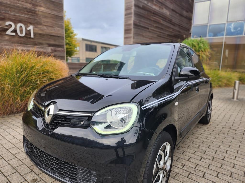 Renault twingo 
Face lift !
Année 2022/ 070.000 km, Auto's, Twingo, Bedrijf, Elektrische ramen, Euro 6