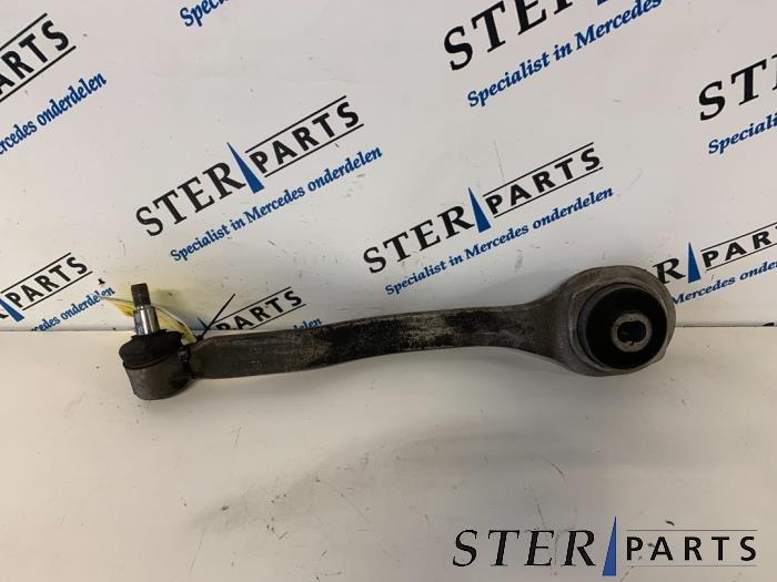 Draagarm links-voor van een Mercedes E-Klasse, Gebruikt, -, Ophalen of Verzenden, -
