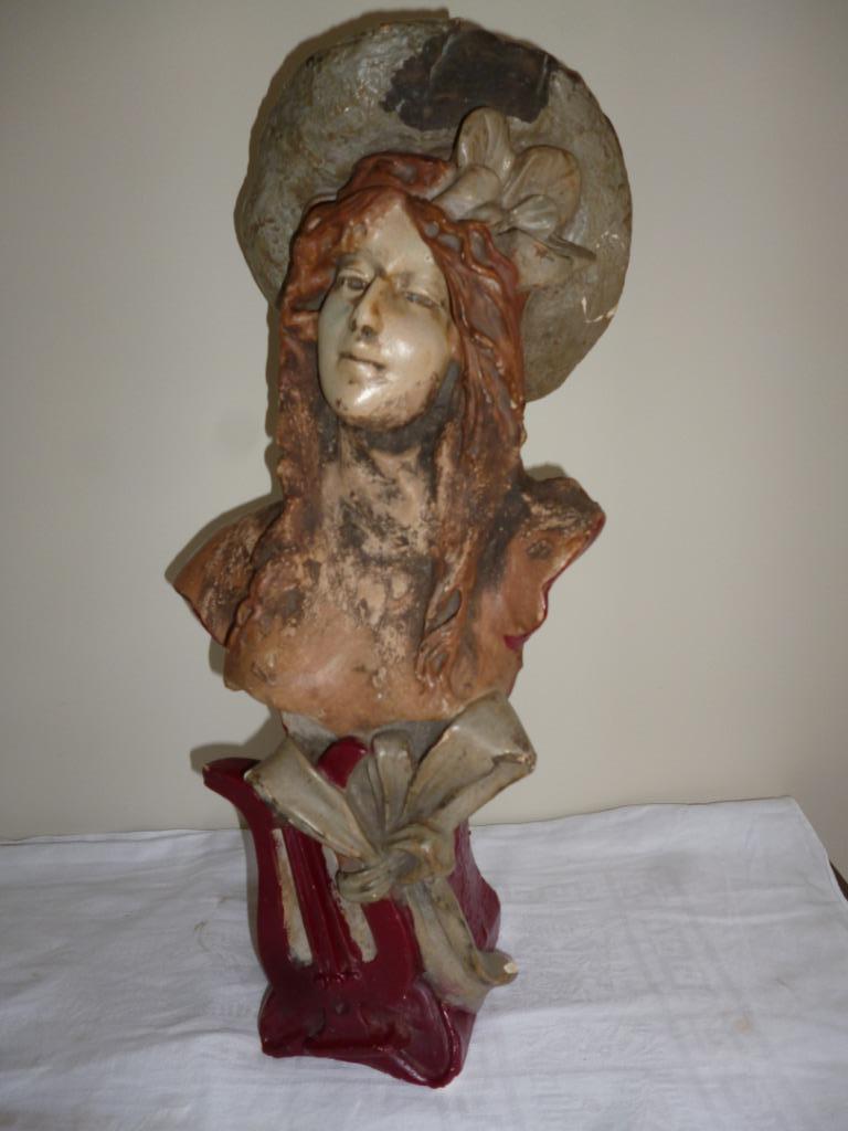 Oud beeld in plaaster buste meisje met hoed vintage sixties, Antiek en Kunst, Ophalen of Verzenden