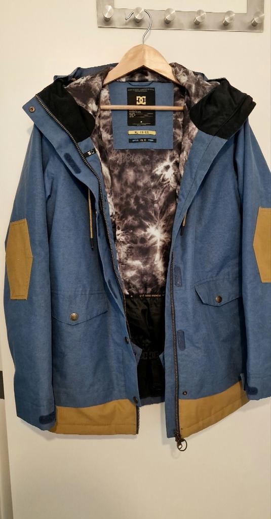 DC Snowboardjas XL en Snowboardbroek L, Vêtements | Hommes, Comme neuf, Enlèvement, Tenue, Taille 56/58 (XL)