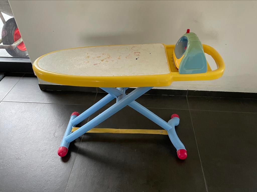 Speelgoed strijkplank met strijkijzer, Ophalen, Gebruikt, Kunststof, Speelkeuken-accessoire