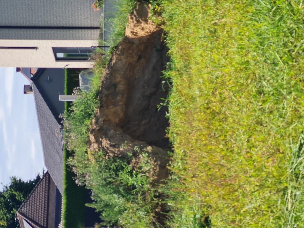 Terre gratuit à Biévène, Enlèvement, Utilisé