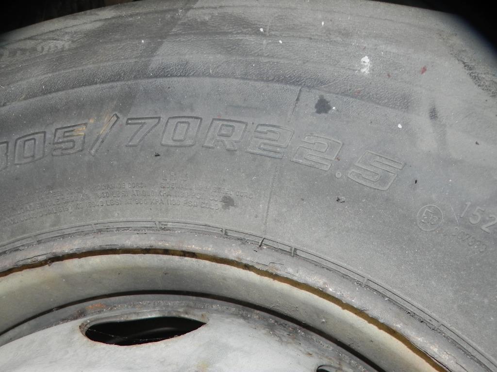 Good Year 305/70/R22.5 vrachtwagenband + velg, Enlèvement, Utilisé, Autres marques, Autres pièces automobiles