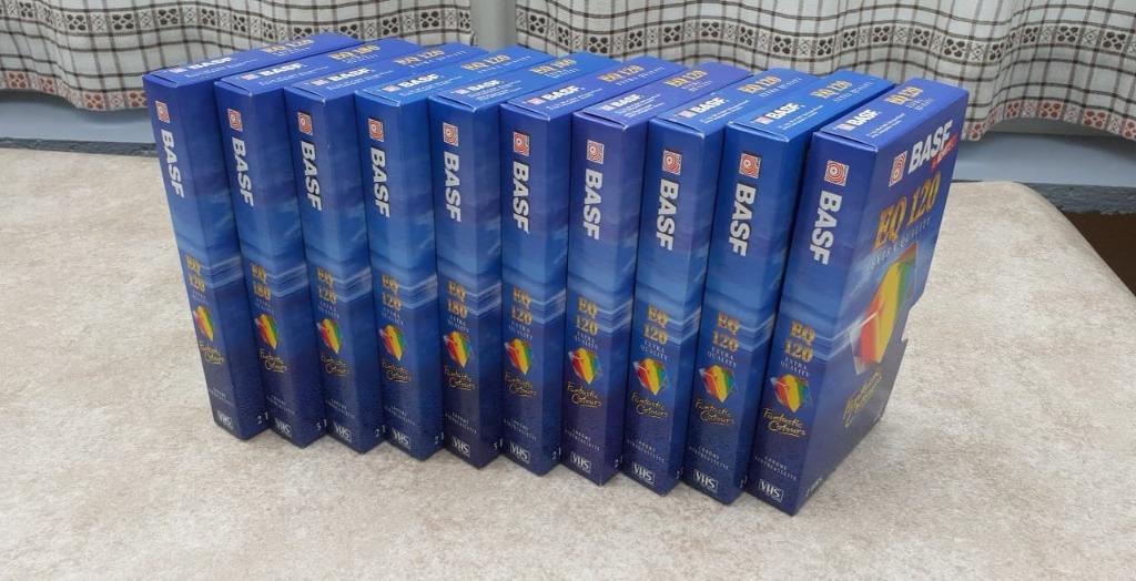 10 films enregistrés en vhs - francophone, Enlèvement ou Envoi, Utilisé