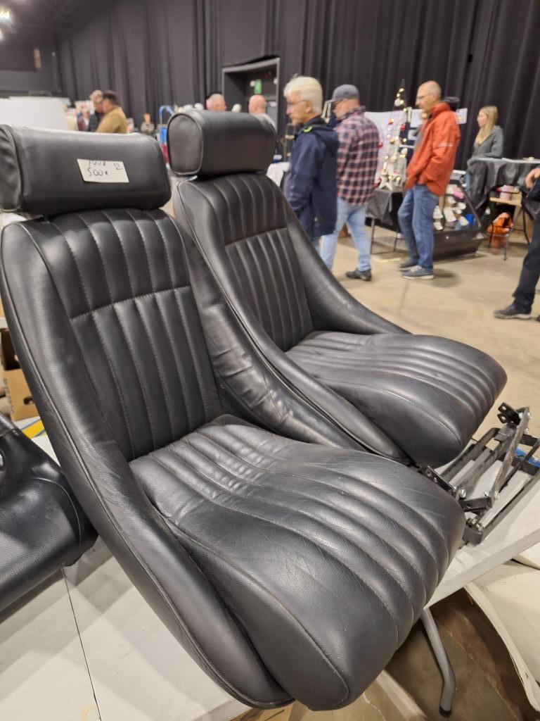 2 sieges auto baquets cuir. Ideal petite voiture, Enlèvement, Comme neuf