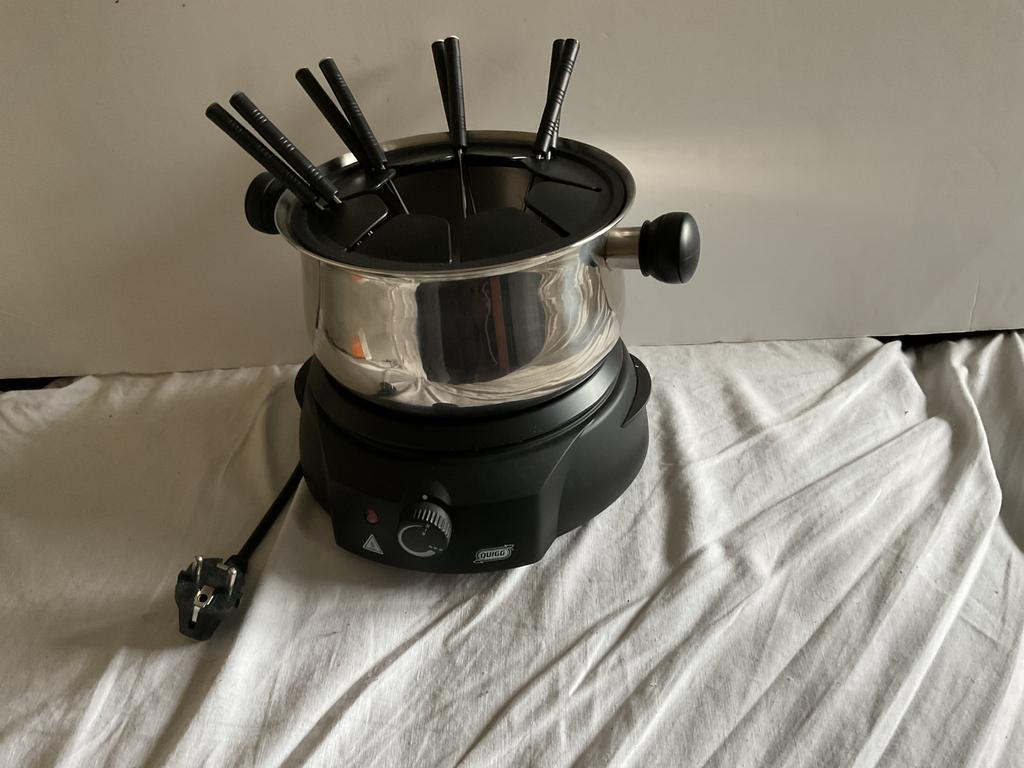 Quigg 1500 watts, diamètre 21cm, Enlèvement ou Envoi, Comme neuf, Électrique, Service à fondue