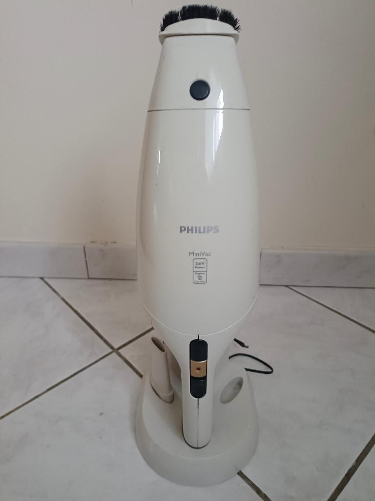 Aspirateur à main de table PHILIPS MiniVac, Enlèvement, Utilisé, Réservoir