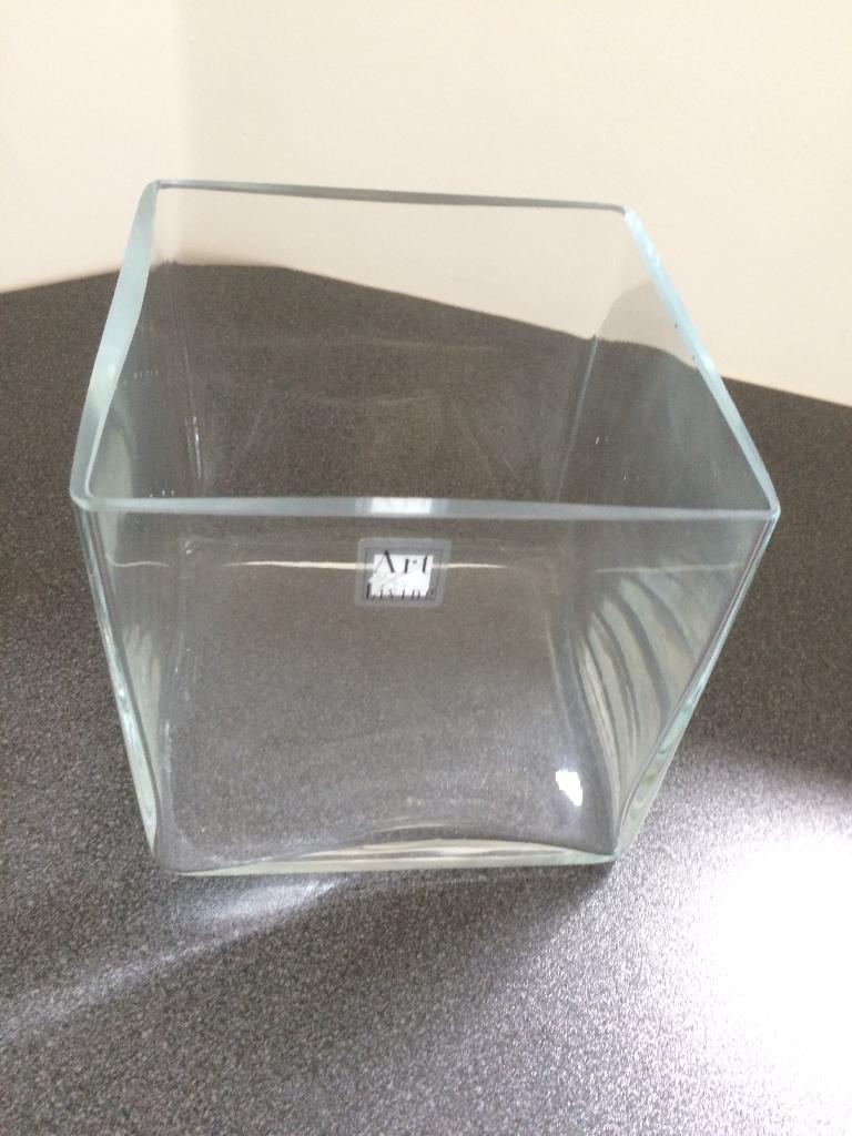Nieuwe vierkante glazen container/vaas 14 cm aan elke kant, Ophalen of Verzenden, Nieuw, Vierkant, Glas