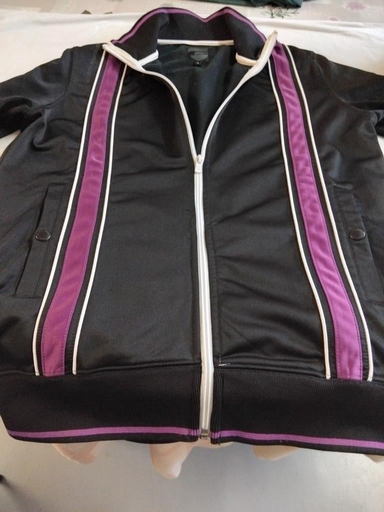 Gilet, Noir