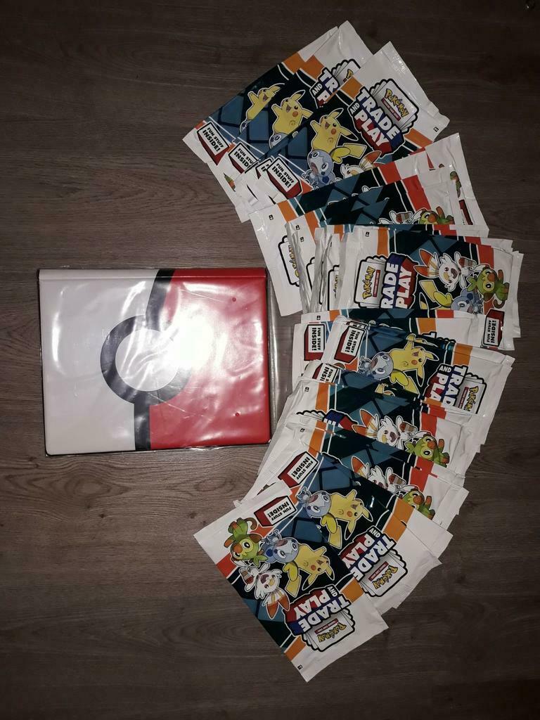 Pokemon portifolio sword and shield booster pack 45 stuks, Ophalen of Verzenden