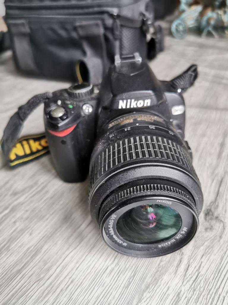 Nikon DX, Ophalen, Nikon