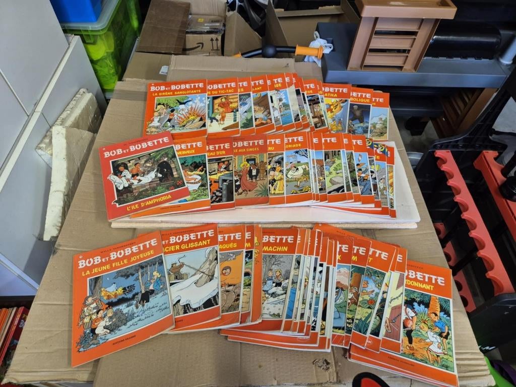 Lot de 105 BD Bob et Bobette., Livres, Enlèvement