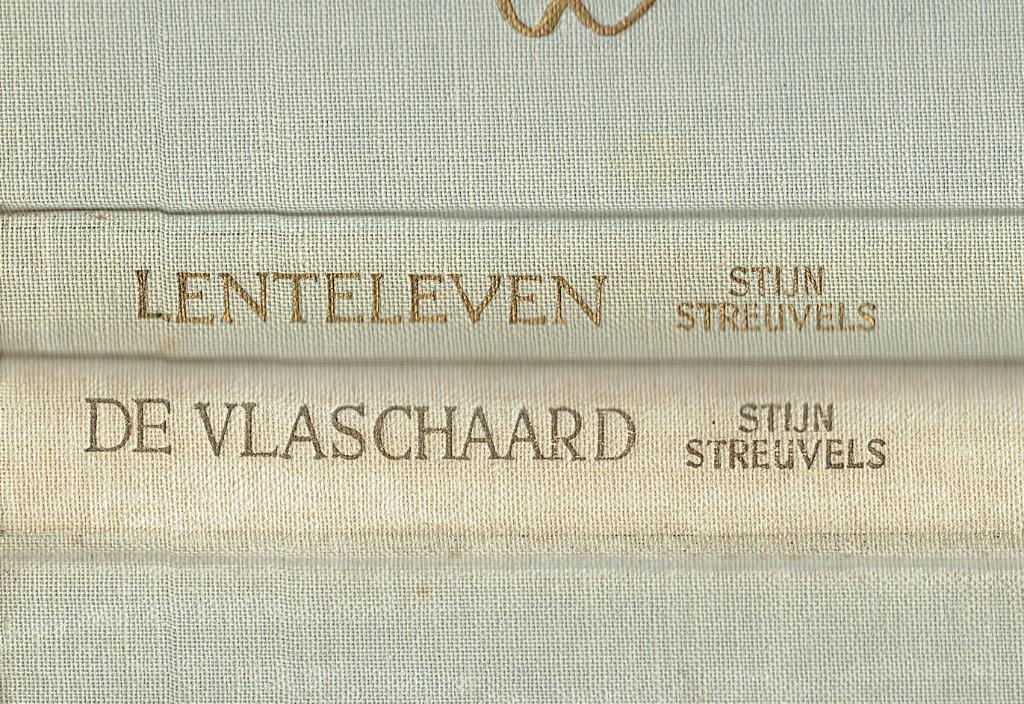 Stijn Streuvels.  LENTELEVEN en  DE VLASCHAARD. Twee boeken., Boeken, Gelezen, België, Stijn Streuvels, Ophalen of Verzenden