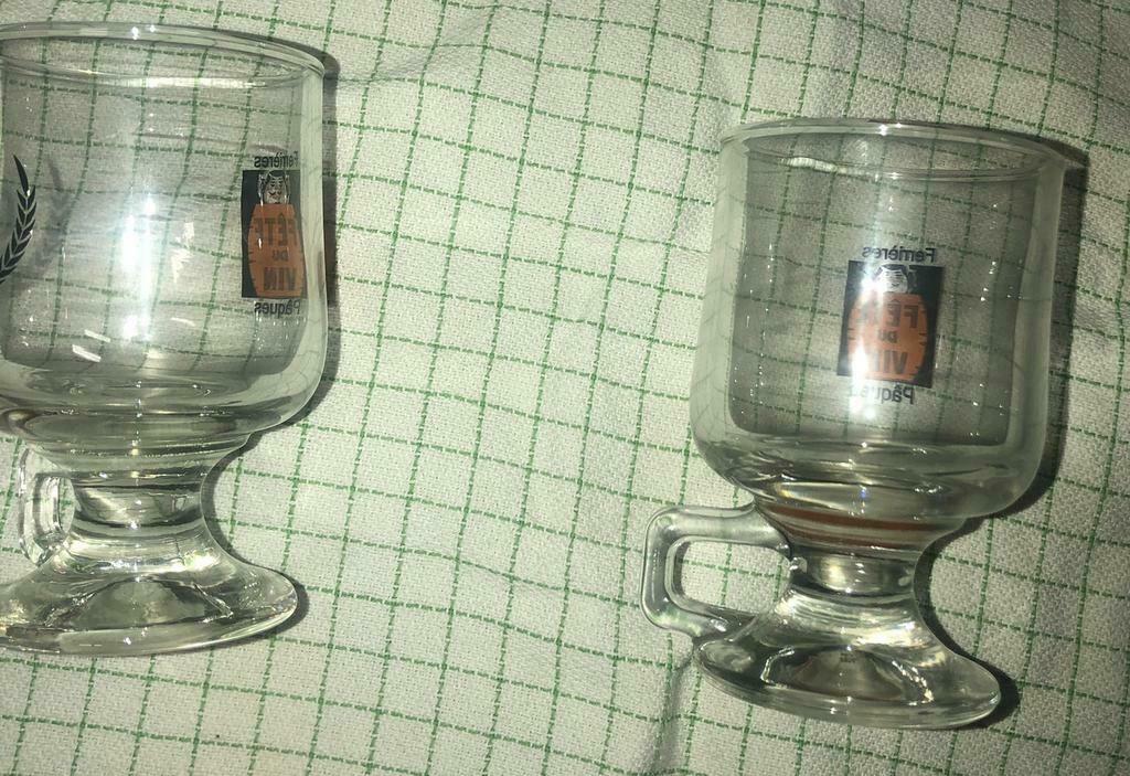 Verres de fête du vin de Ferrieres + tasse et théière, Utilisé, Autres types