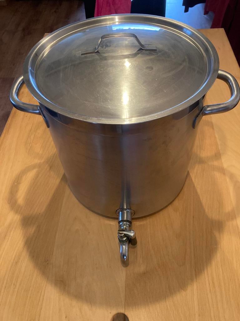 Grote kookpot met kraantje diameter 32cm, Ophalen, Gebruikt