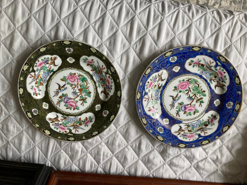 2 grandes assiettes chinoises vintage Imari Macau, Enlèvement ou Envoi