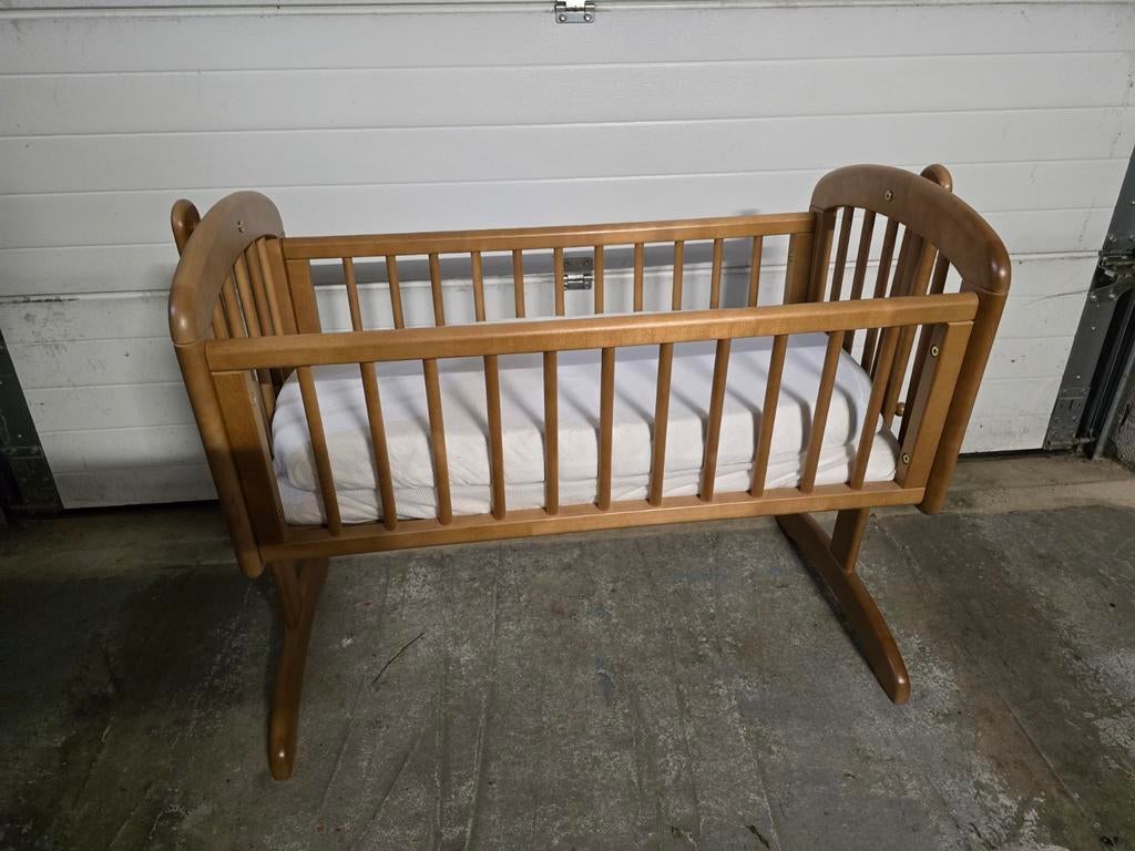 Babybedje met matras, Kinderen en Baby's, Babywiegjes en Ledikanten, Ophalen, Zo goed als nieuw