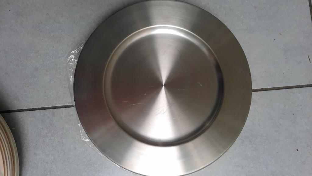 12 grote ZILVERKLEURIGE METALEN ONDERZETBORDEN, Ophalen, Bord(en)