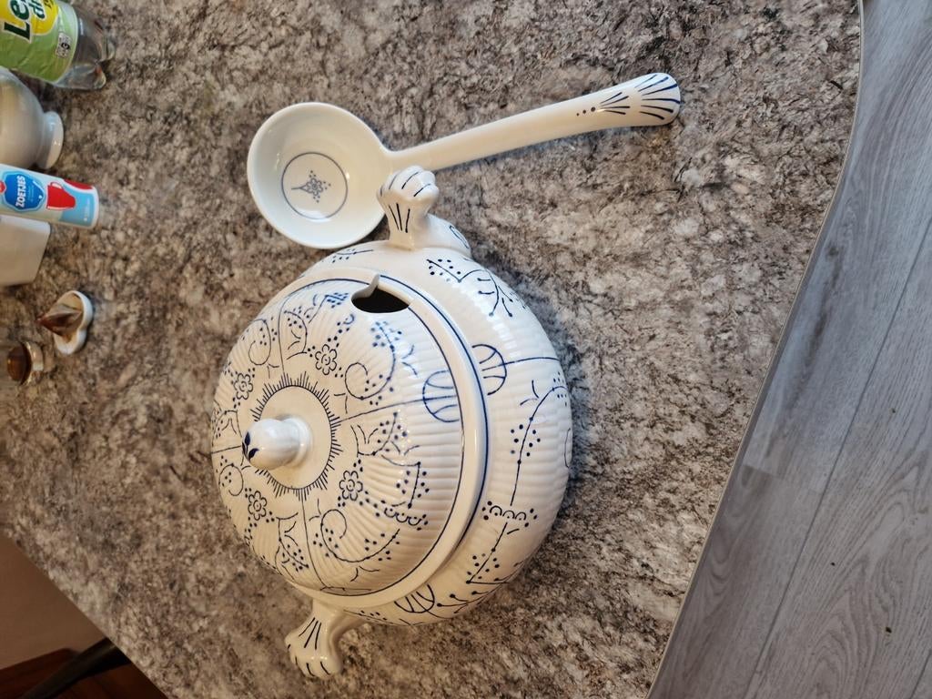 Villeroy boch copenhague soepterrine met lepel, Antiquités & Art, Enlèvement ou Envoi