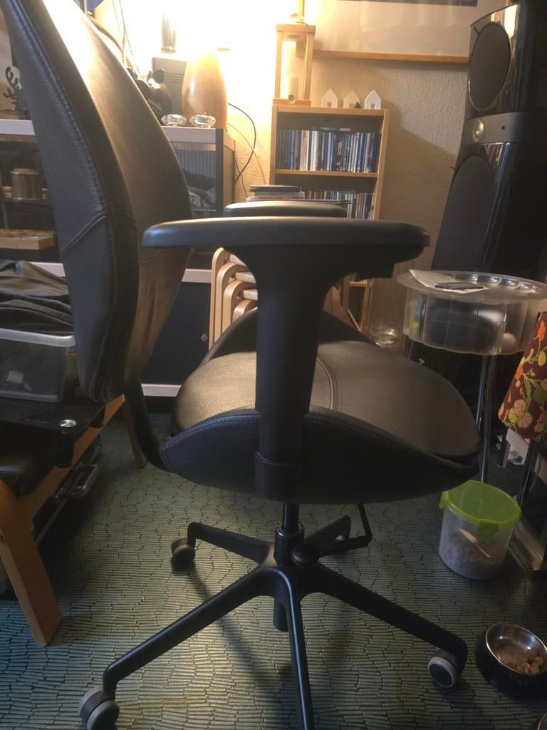 Bon état, chaise de bureau IKEA, Comme neuf, Noir, Chaise de bureau