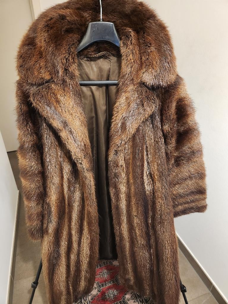 Warme, echte nerts (mink coat) pelsmantel, Ophalen