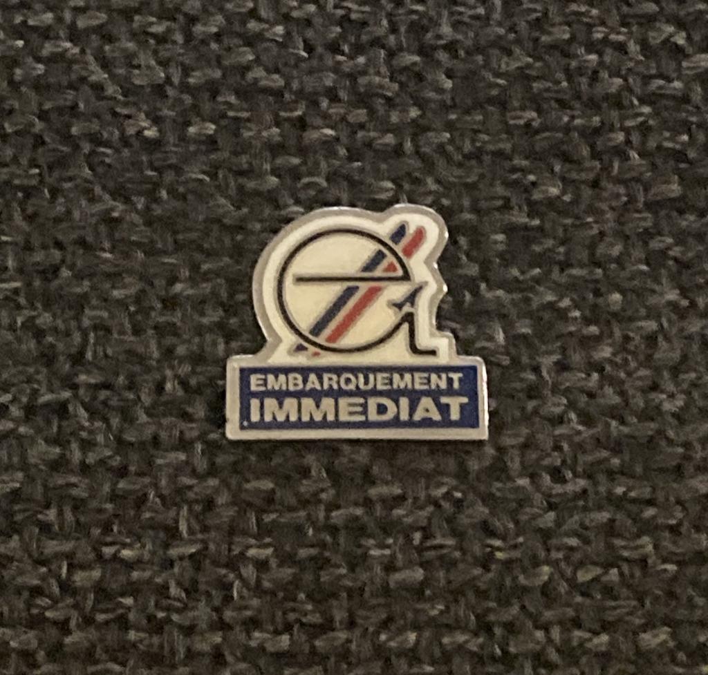 PIN - EMBARQUEMENT IMMEDIAT, Envoi, Utilisé, Sport, Insigne ou Pin's
