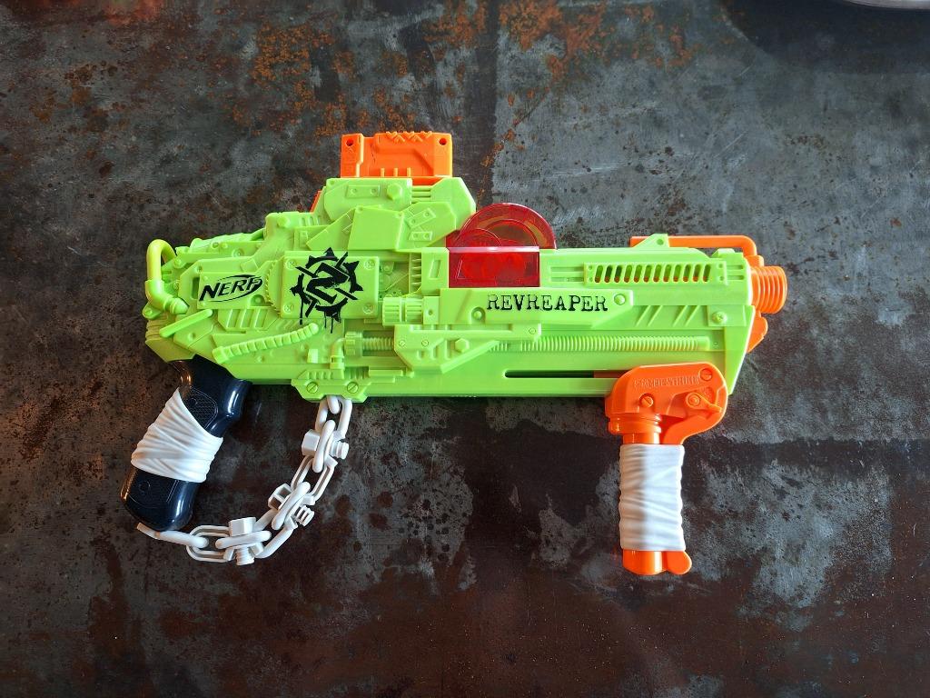 Nerf Zombie Strike Revreaper, Kinderen en Baby's, Ophalen of Verzenden, Zo goed als nieuw