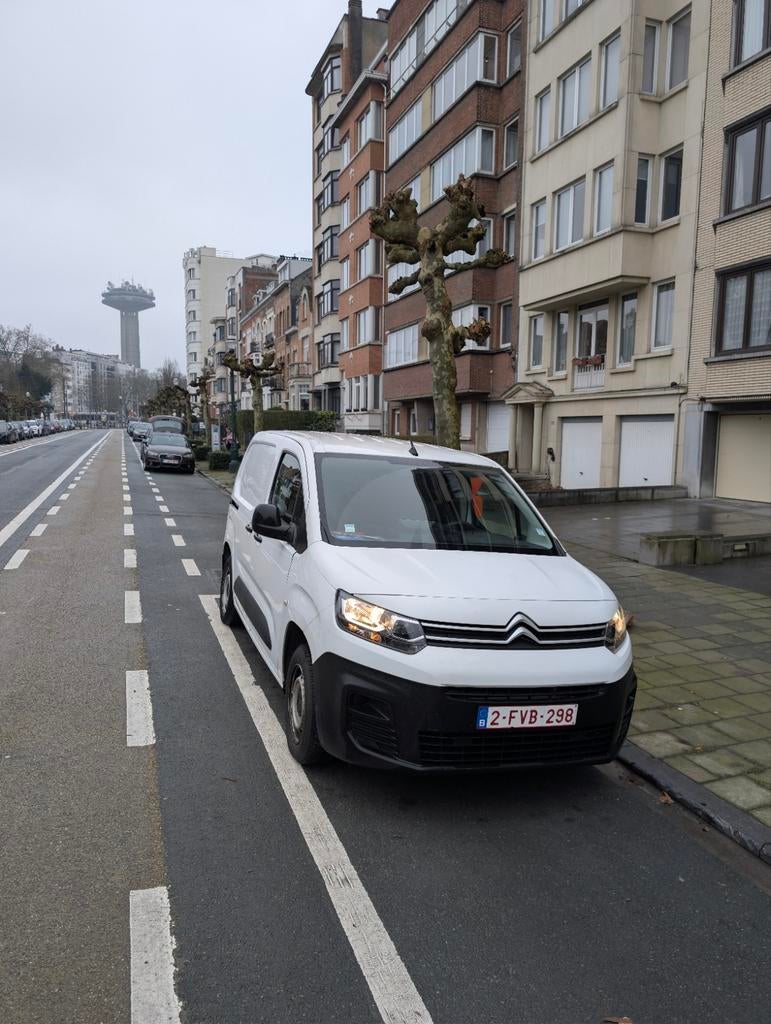 BERLINGO 1.2 BENZINE 63000 KM, Auto's, Bestelwagens en Lichte vracht, Particulier, Citroën, Benzine, Ophalen