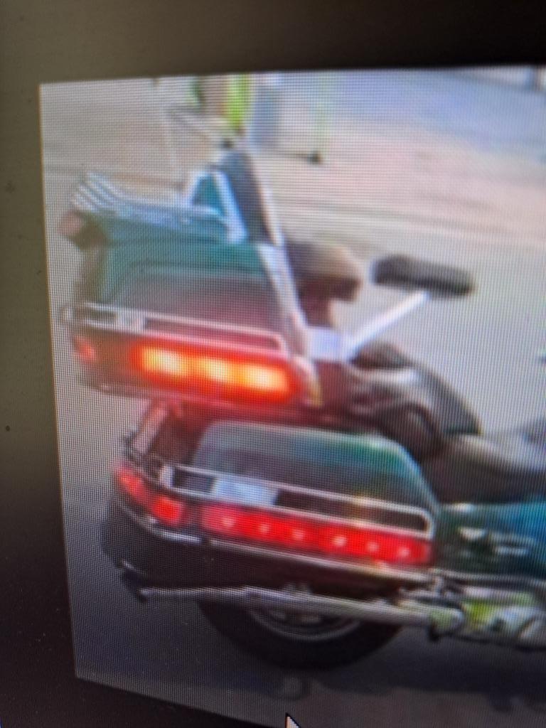Cherche accessoires pour Goldwing 1500, Enlèvement ou Envoi, Utilisé