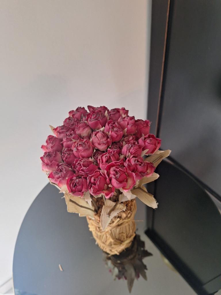 Bouquet  de rose en soie, Enlèvement ou Envoi, Utilisé, Intérieur