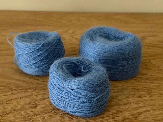 Nieuwe 70% wol (breien/haken) lichtblauw/200gr (nr4878), Enlèvement ou Envoi, Neuf, Tricot ou Crochet, Laine ou Fils